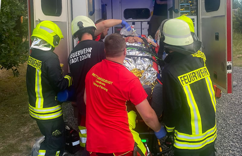 Realistisch simulierte Übung mit der Feuerwehr